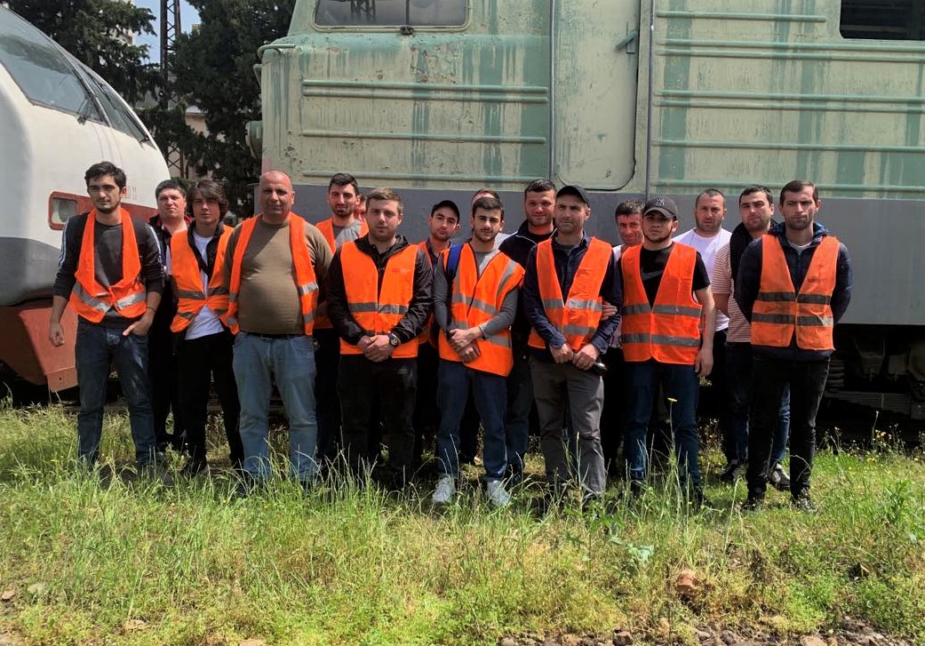 საკვალიფიკაციო გამოცდები ექვს დუალურ პროფესიულ საგანმანათლებლო პროგრამაზე